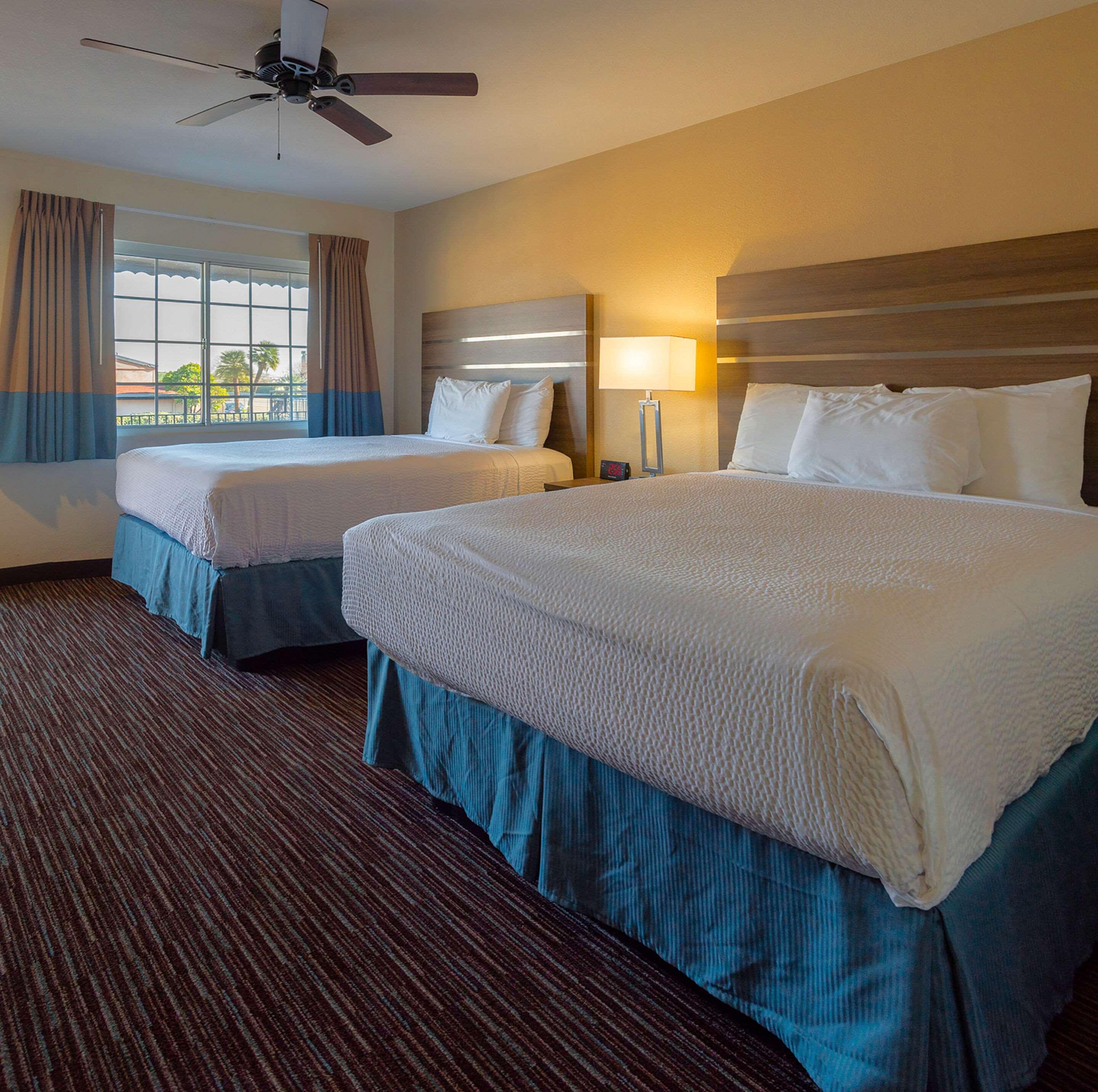 Rodeway Inn Near University-Gateway To Yosemite Merced Ngoại thất bức ảnh