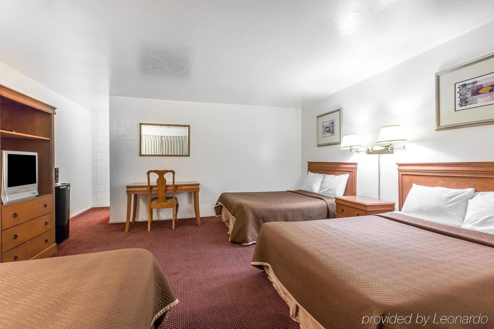 Rodeway Inn Near University-Gateway To Yosemite Merced Ngoại thất bức ảnh