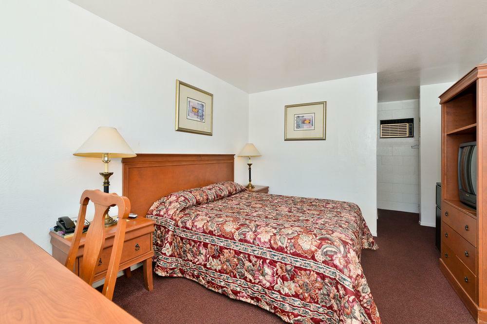 Rodeway Inn Near University-Gateway To Yosemite Merced Ngoại thất bức ảnh
